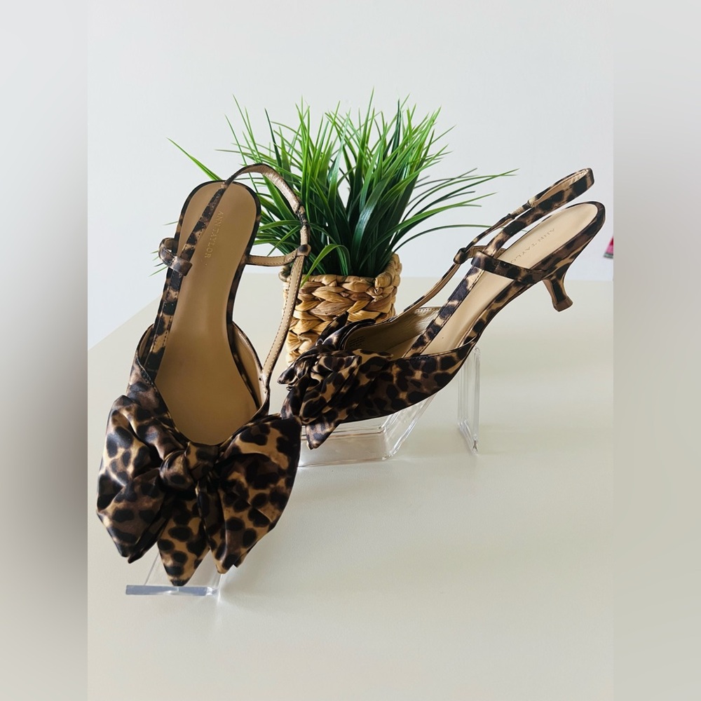 Ann Taylor Animal Print Bow Slingback Heels size 8.5